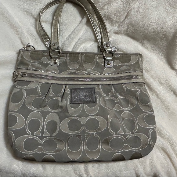 Coach Poppy Signature Gray silver Canvas Leather Trim zipper tote shoulder bag - Picture 7 of 15